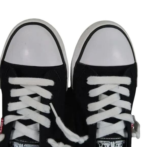 Levis Shoes Womens 8.5 Sneakers Slip On Casual Canvas Comfort Tech Black Flats - Picture 8 of 13